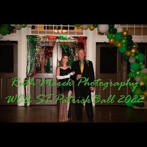 I am selling my dress, it is a size 0 and a very pretty dress, the back is open